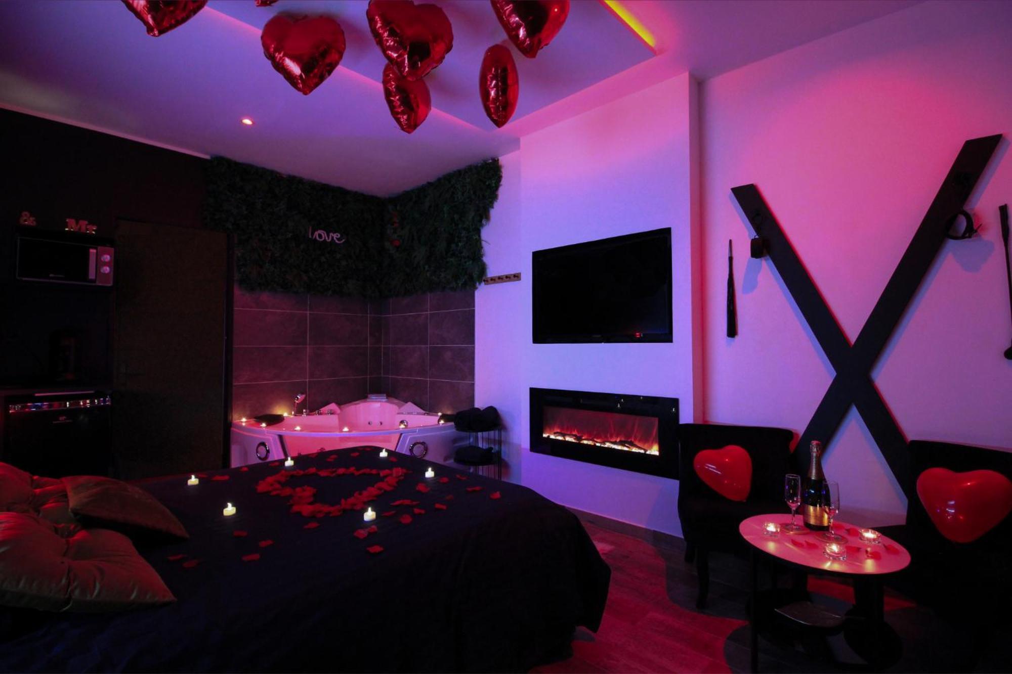 Loveroomxspa Bourg-Saint-Christophe Екстериор снимка