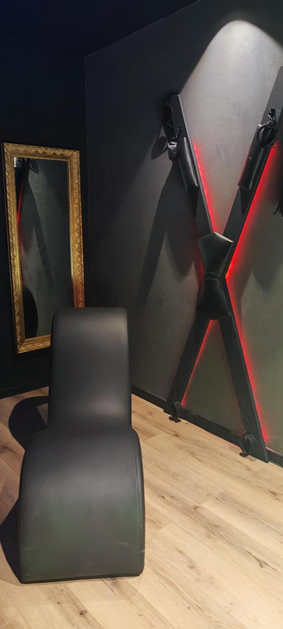 Loveroomxspa Bourg-Saint-Christophe Екстериор снимка