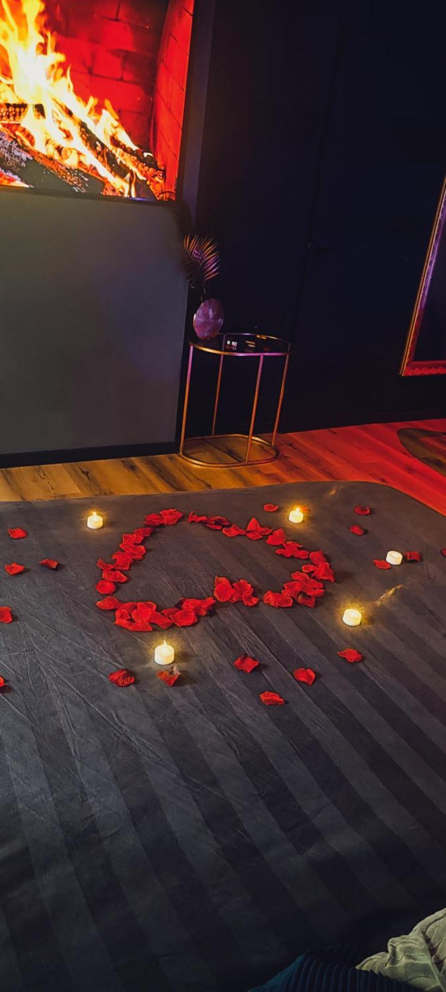 Loveroomxspa Bourg-Saint-Christophe Стая снимка